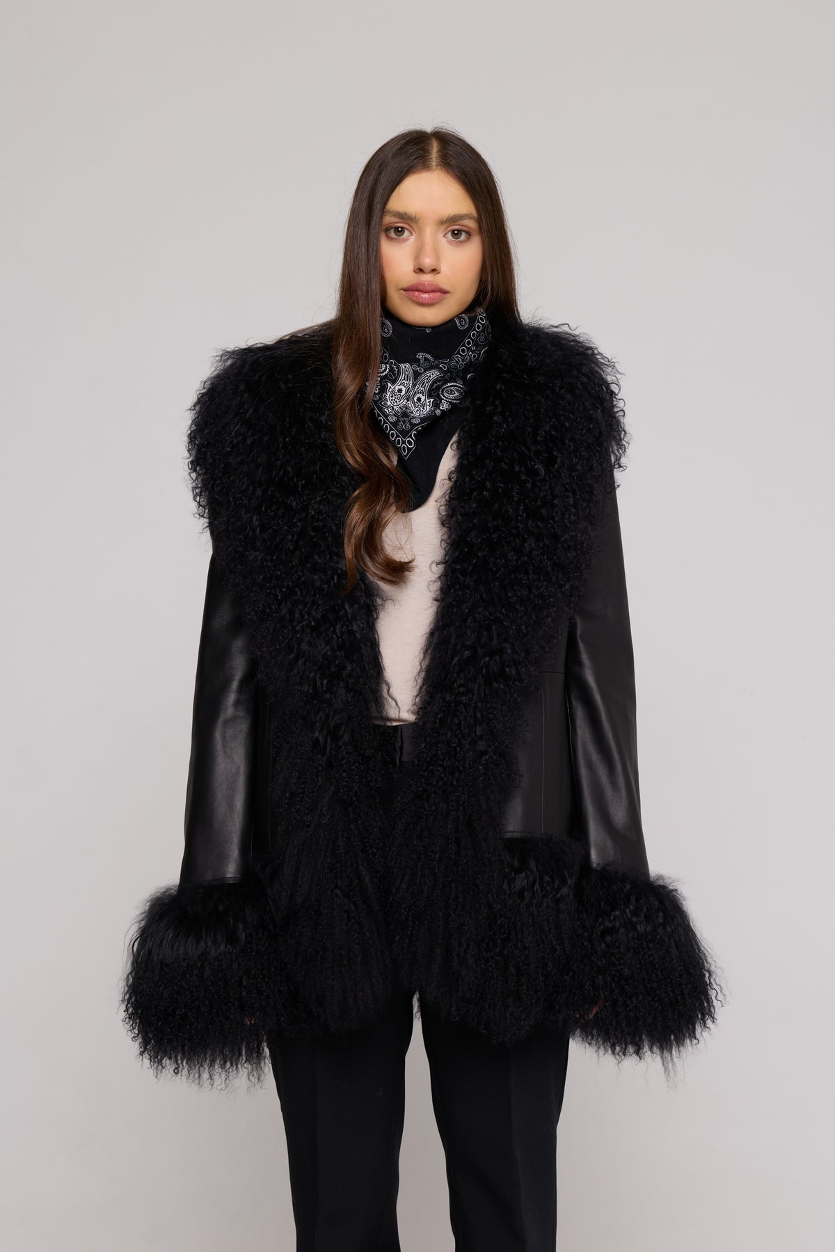 Mongolia Chaqueta de cuero negra
