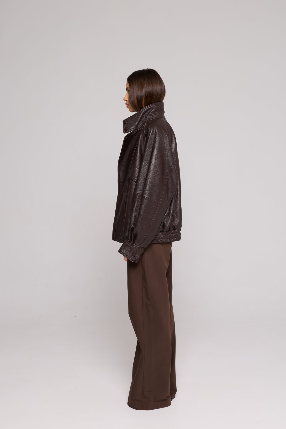 Bomber Over in Vera Pelle Martellata Brown