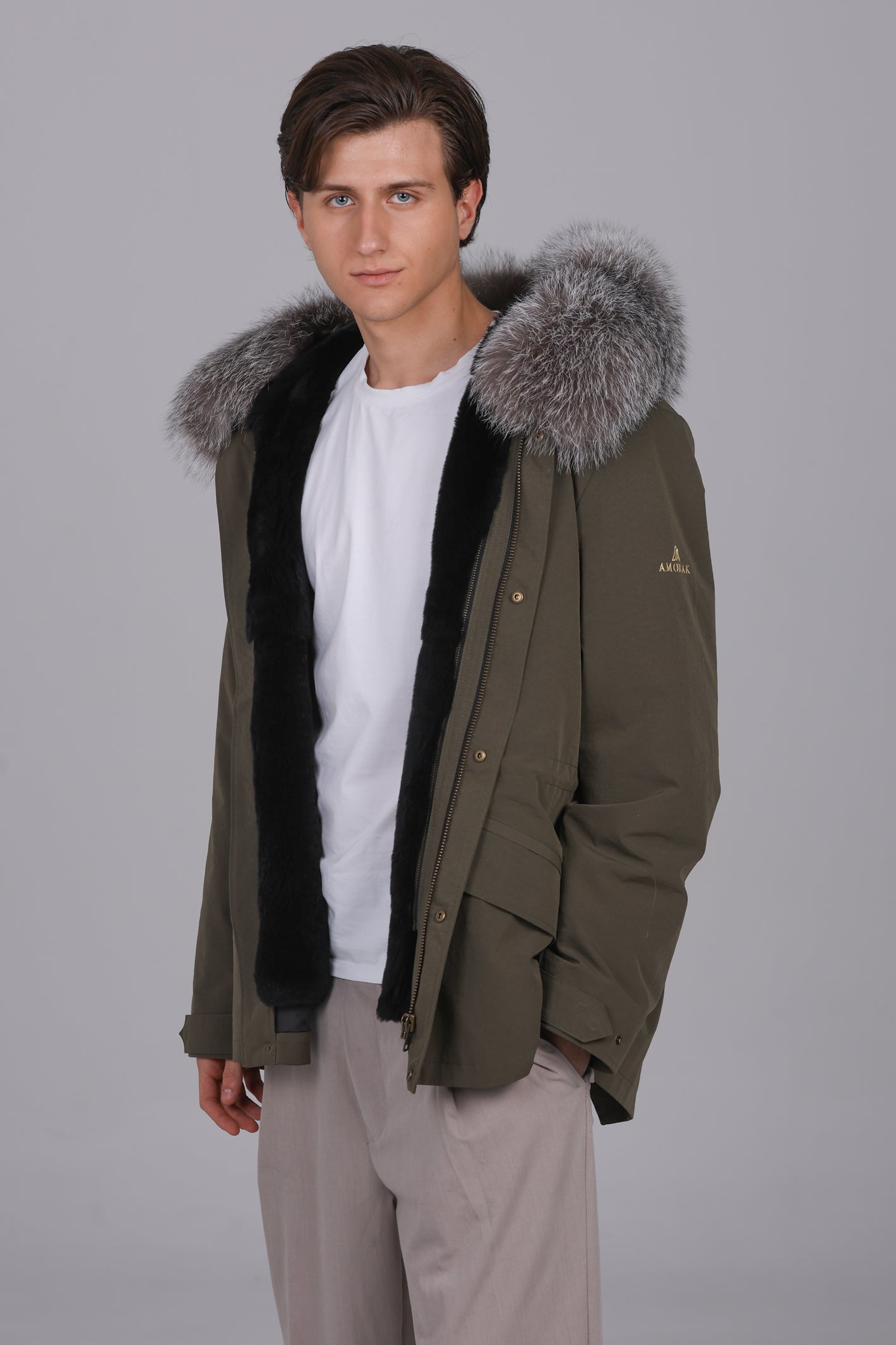 Kurzer Parka aus wasserdichter Baumwollmischung mit Frostfuchs und Rex-Kaninchen